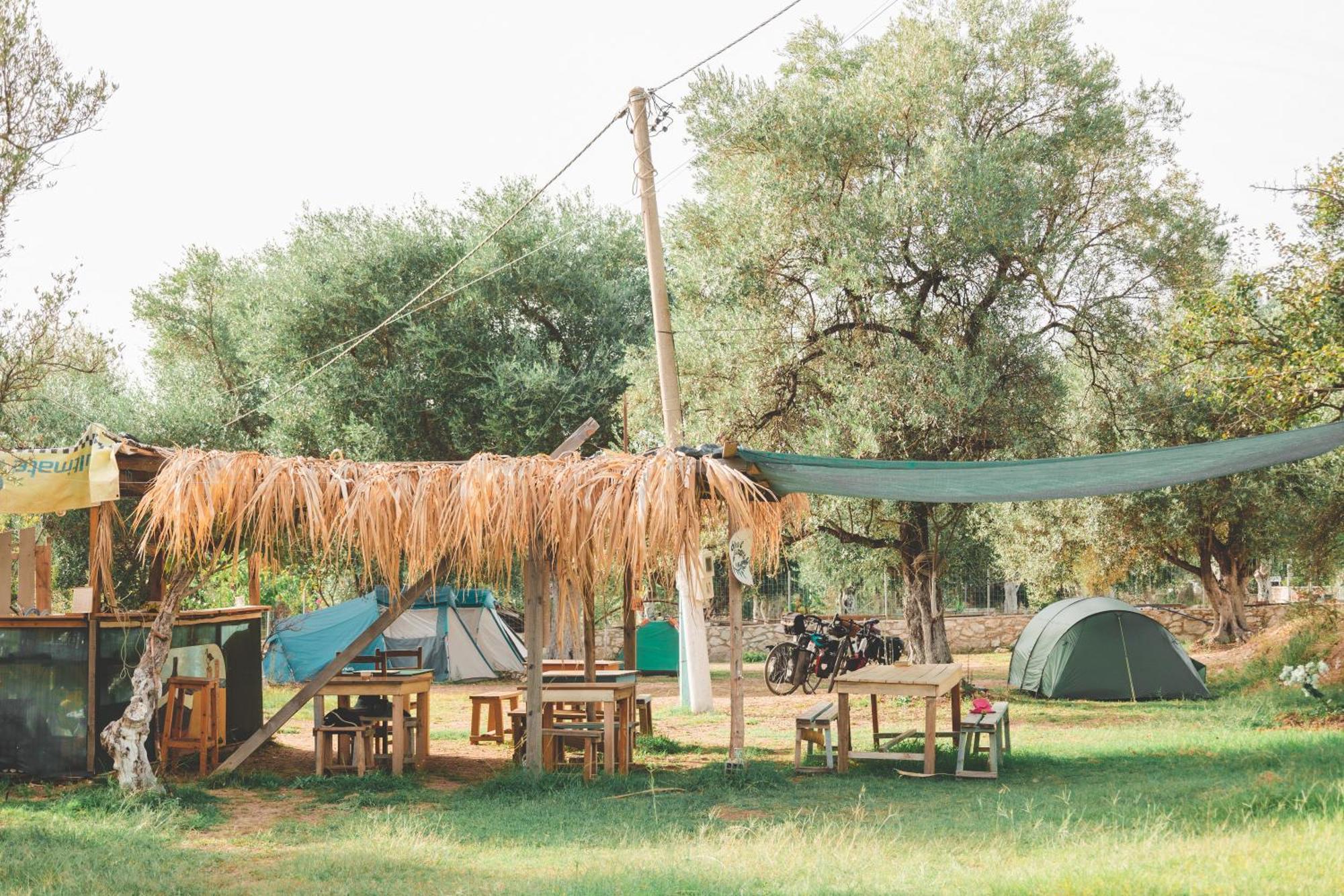 Olive Camping Himare Esterno foto