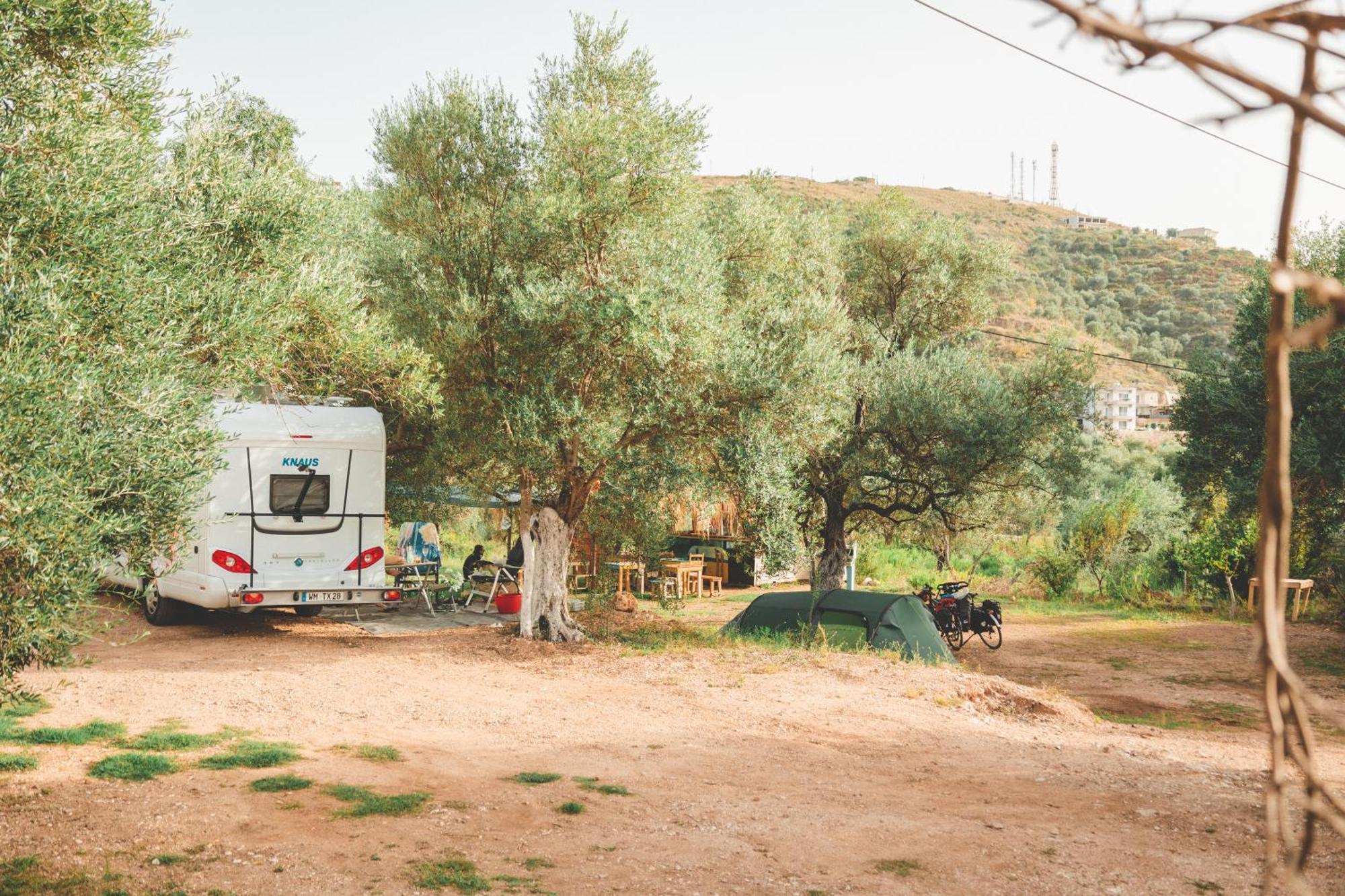 Olive Camping Himare Esterno foto